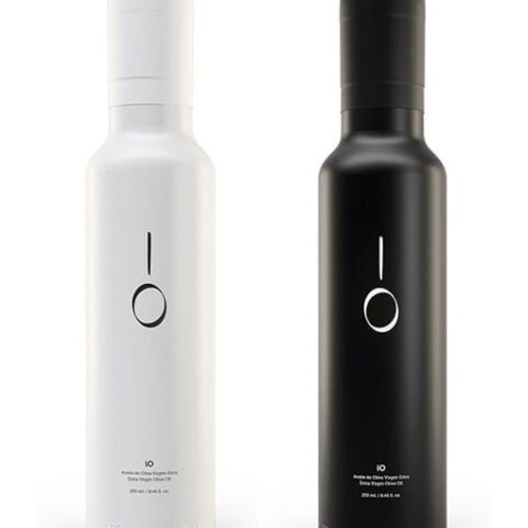 "IO BLACK" 250ml + "IO WHITE" 250ml YPAČ TYRAS ALYVUOGIŲ ALIEJUS